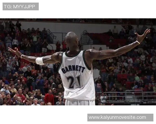 兰德尔创造历史达成三双成队史最快打破凯文加内特纪录 兰德尔创造历史达成三双成队史最快打破凯文加内特纪录